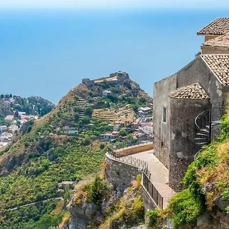 Monolocale 'les Roches Noires' Apartment Giardini Naxos